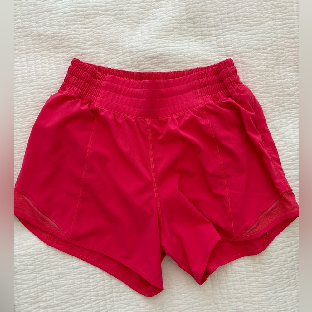 Lululemon Hotty Hot High-Rise 4”